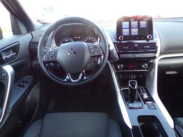 Mitsubishi Eclipse Cross Plug-In Hybrid 4WD PLUS SELECT