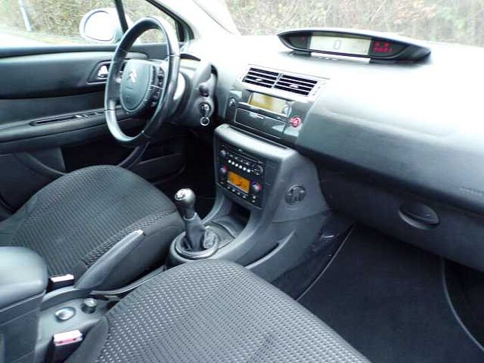 Citroen C4 C4 1.6 16V VTR Plus - Wenig Km 1. Hand Allwetter