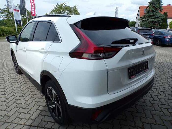 Mitsubishi Eclipse Cross Basis Hybrid 4WD