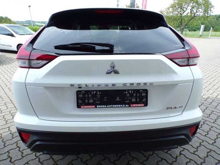 Mitsubishi Eclipse Cross Basis Hybrid 4WD