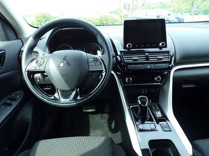 Mitsubishi Eclipse Cross Basis Hybrid 4WD