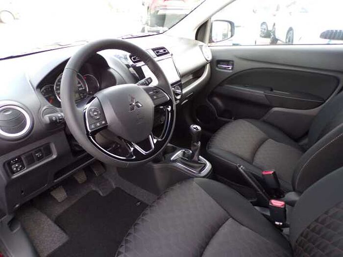Mitsubishi Space Star Select+